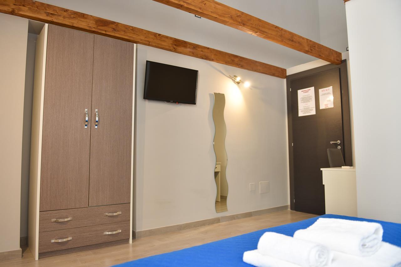 Famigi Bed & Breakfast Naples Luaran gambar