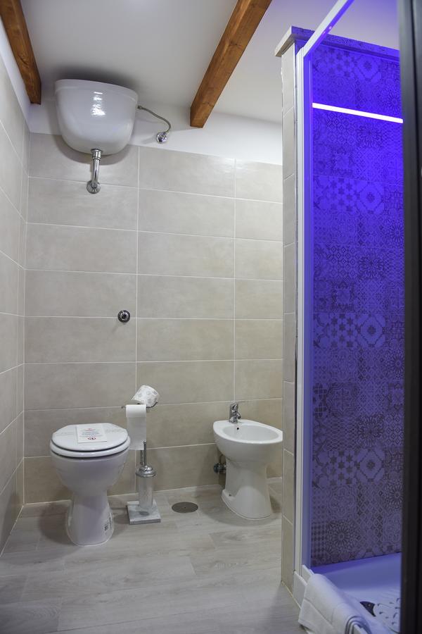 Famigi Bed & Breakfast Naples Luaran gambar