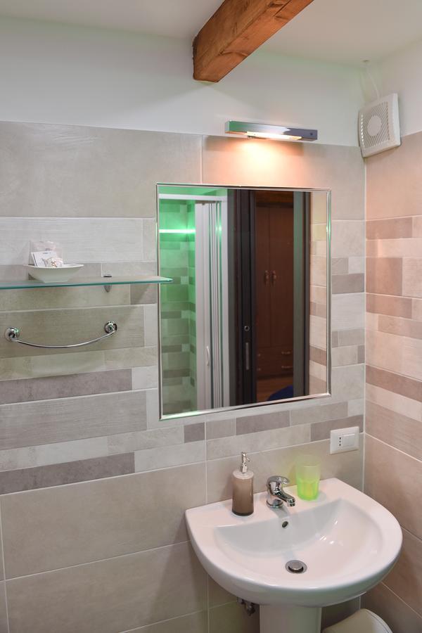 Famigi Bed & Breakfast Naples Luaran gambar